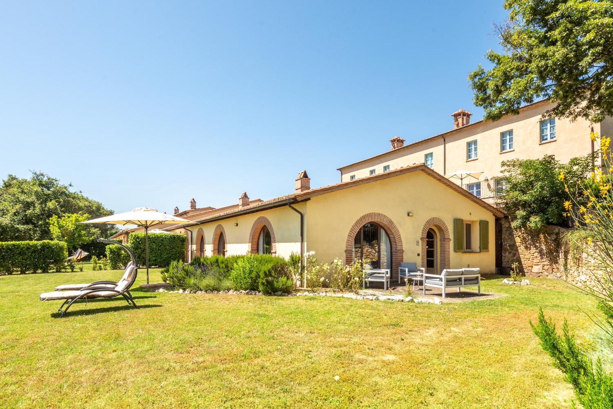 Cignella Garden Villas In Tuscany Trequanda Exterior photo